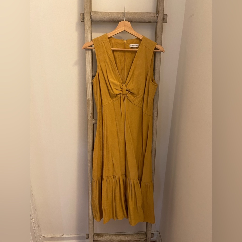 Calvin Klein Women's Sleeveless Dress with Side Pleated Ruffle Size 8